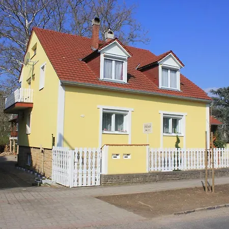 Szanto Apartament *